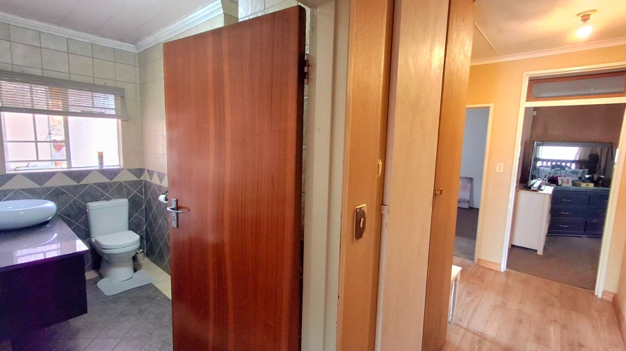 3 Bedroom Property for Sale in Vaalpark Free State